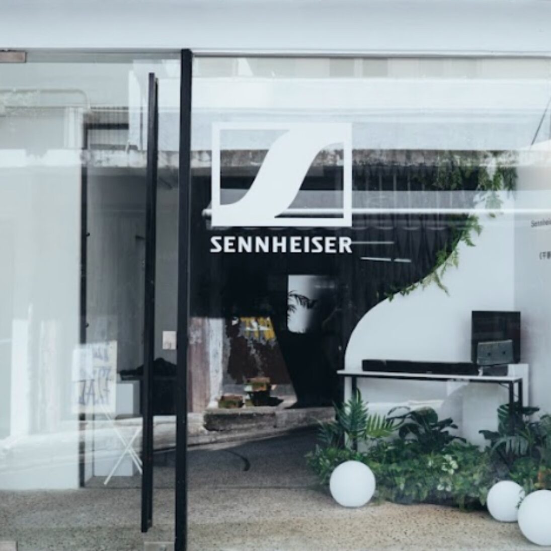Maneki Marketing Showcase-Sennheiser X Jocelyn Chan1